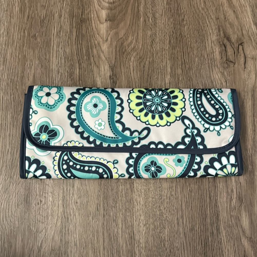 Thirty-One Flat Iron Fold-Over in Paisley Day - NWT